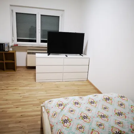 דירה Daimler Near Business Or Family Fully Furnished